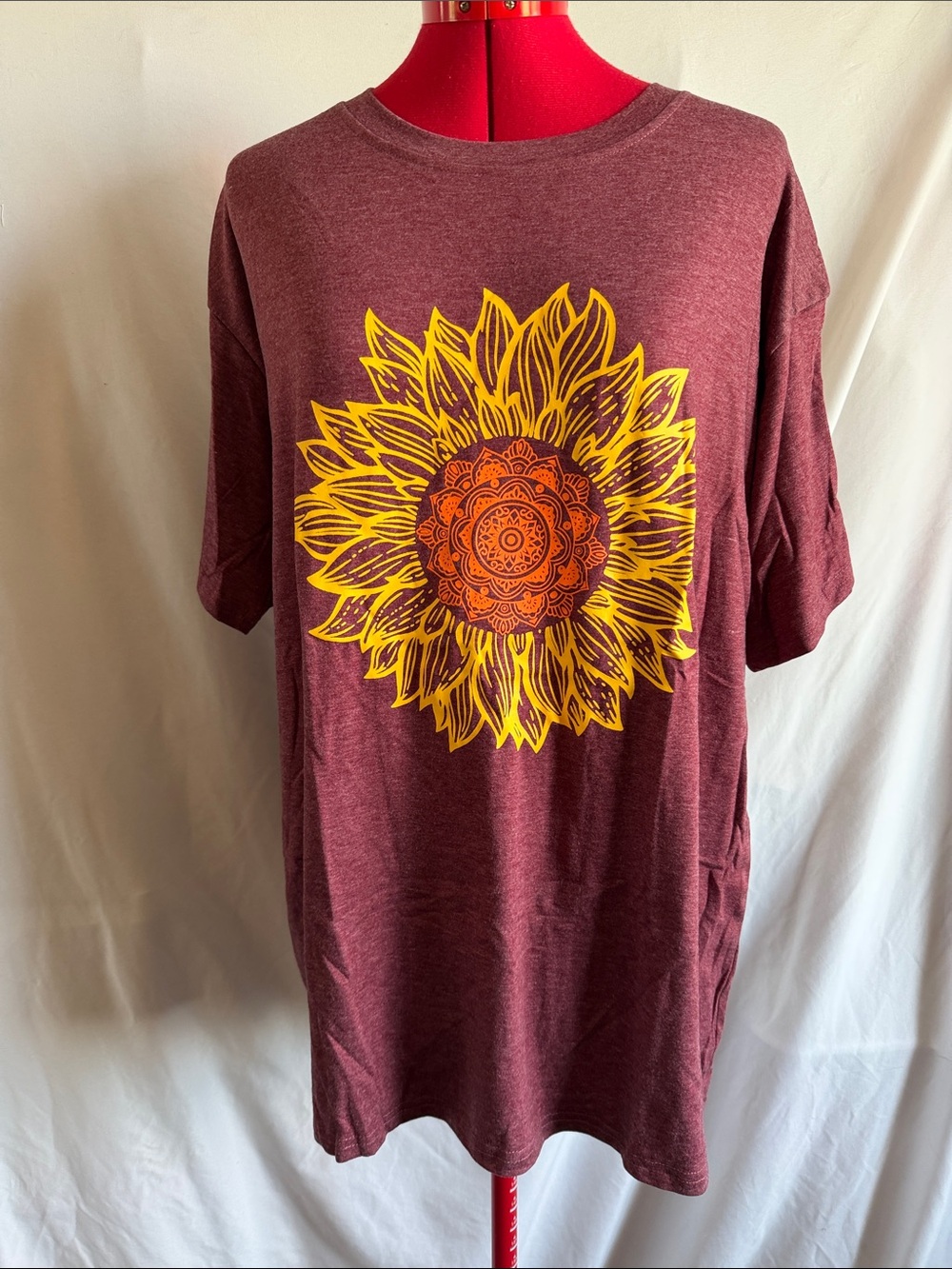 Women's Maroon Sunflower Graphic Tee